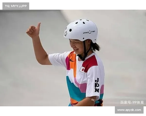 13岁日本少女斩获世界滑板锦标赛街式项目冠军创造历史 13岁日本少女斩获世界滑板锦标赛街式项目冠军创造历史